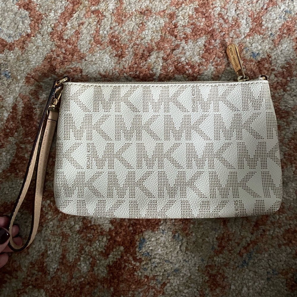 Michael Kors Wristlet